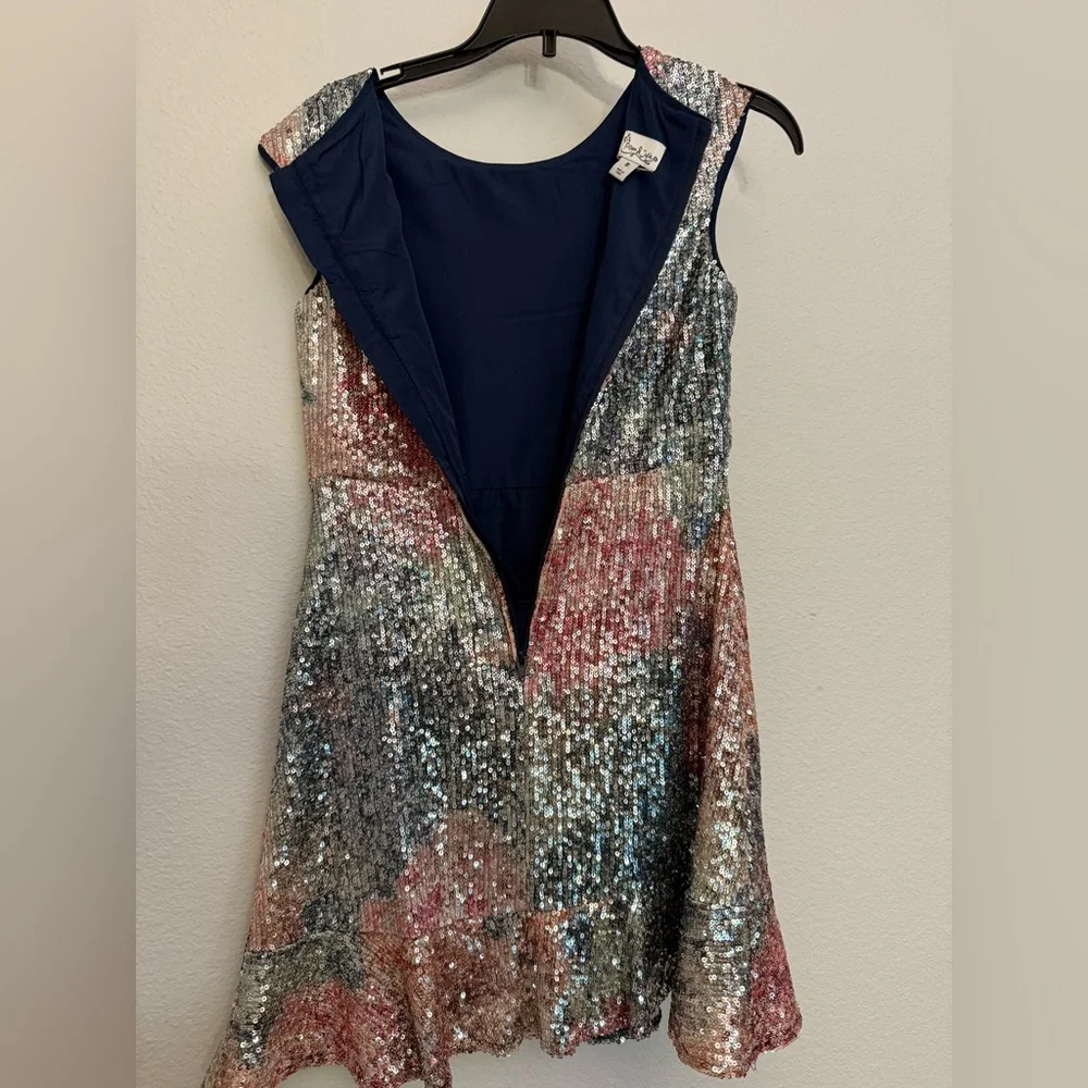 Girls Sequins Dress - SIZE 8 - New
